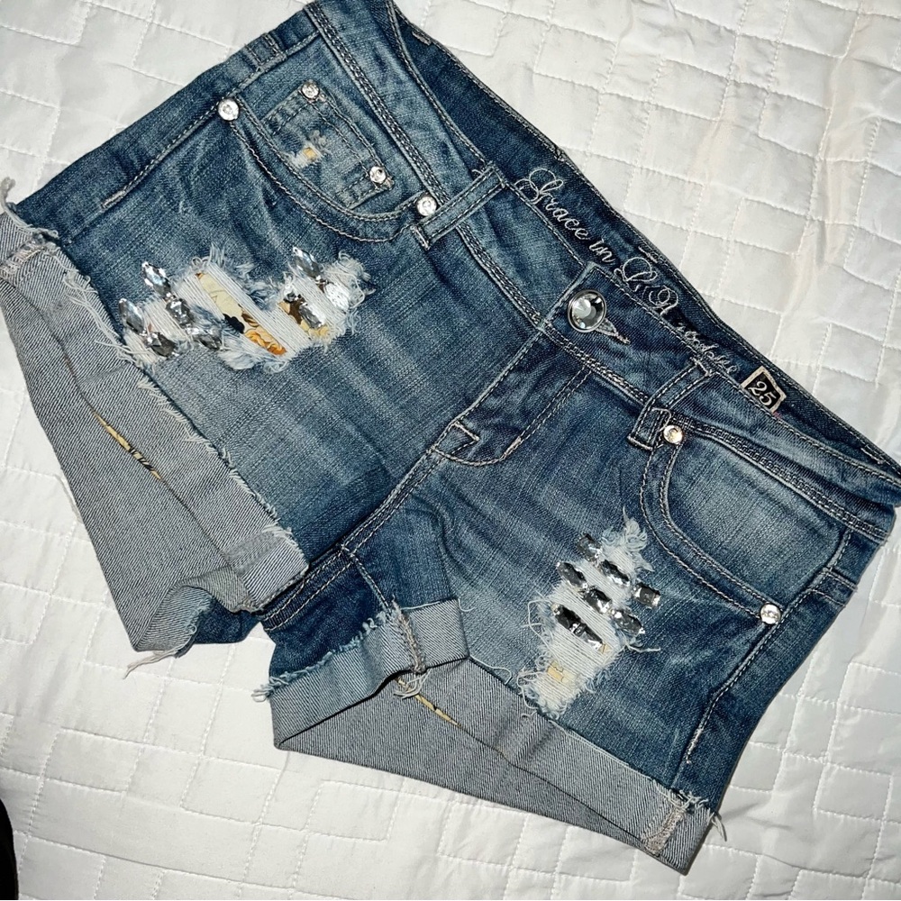 Grace in LA, Jean Shorts